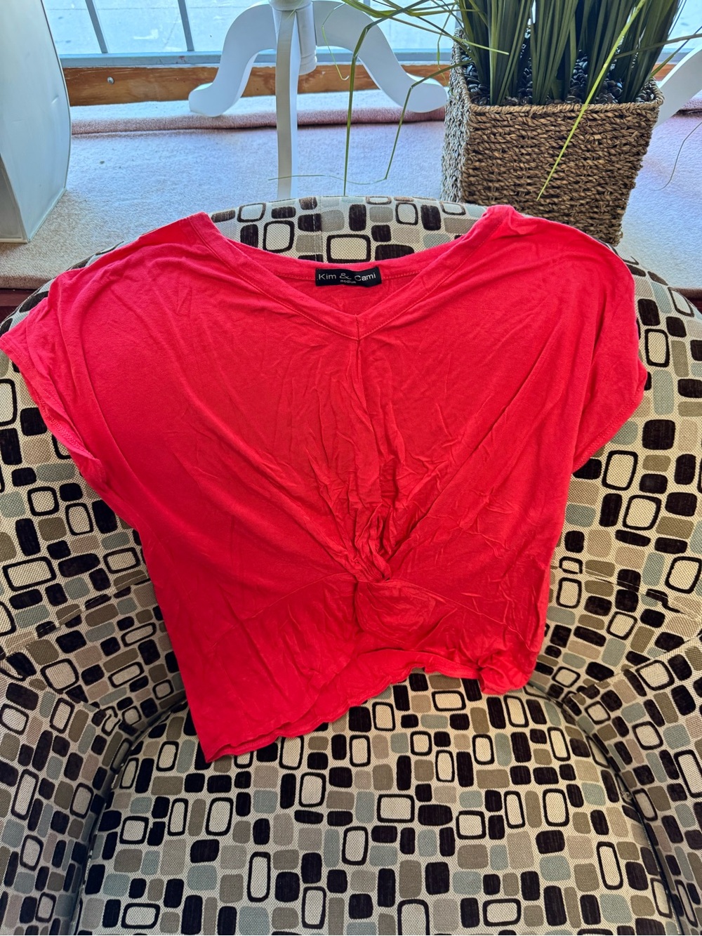 Kim & Cami Bright Red Twist-Front V-Neck Crop Top